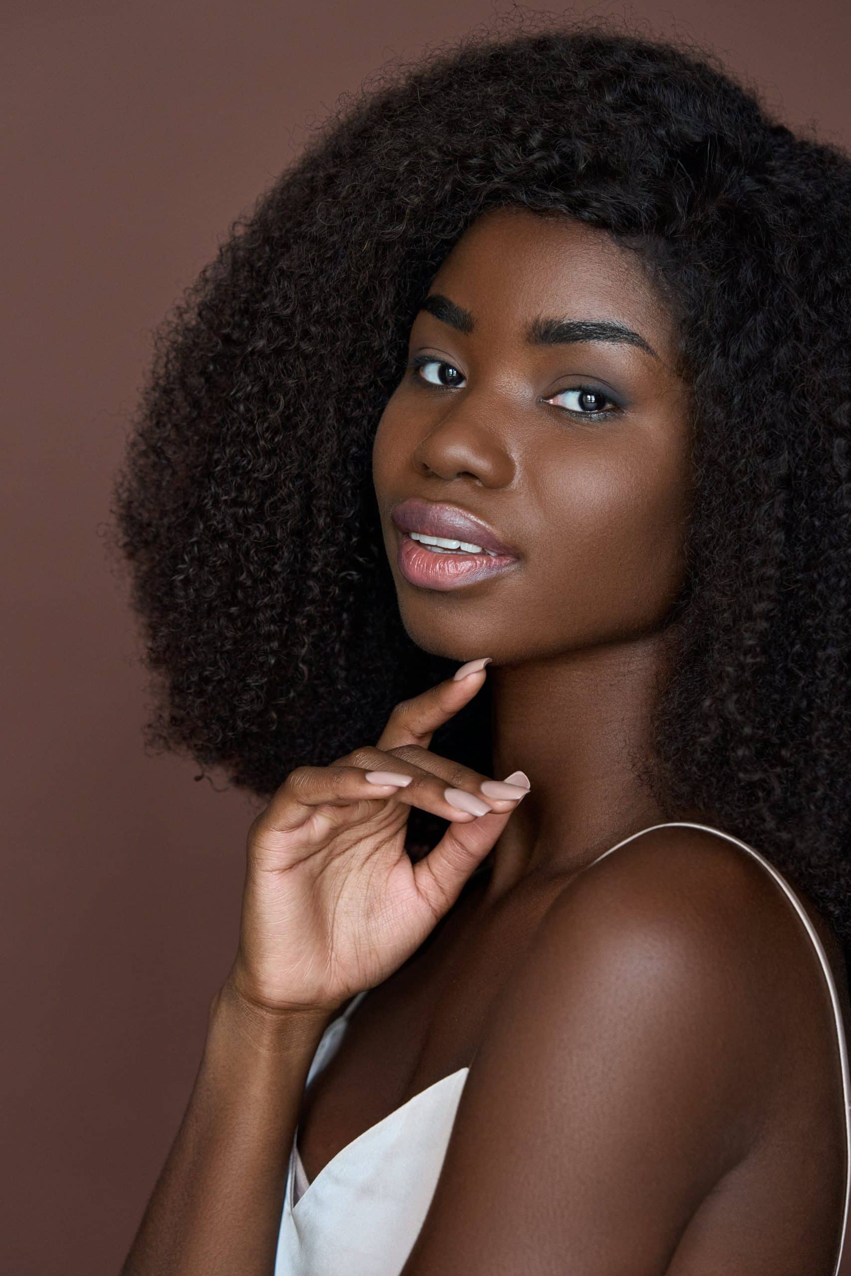 Femme africaine soin cheveux