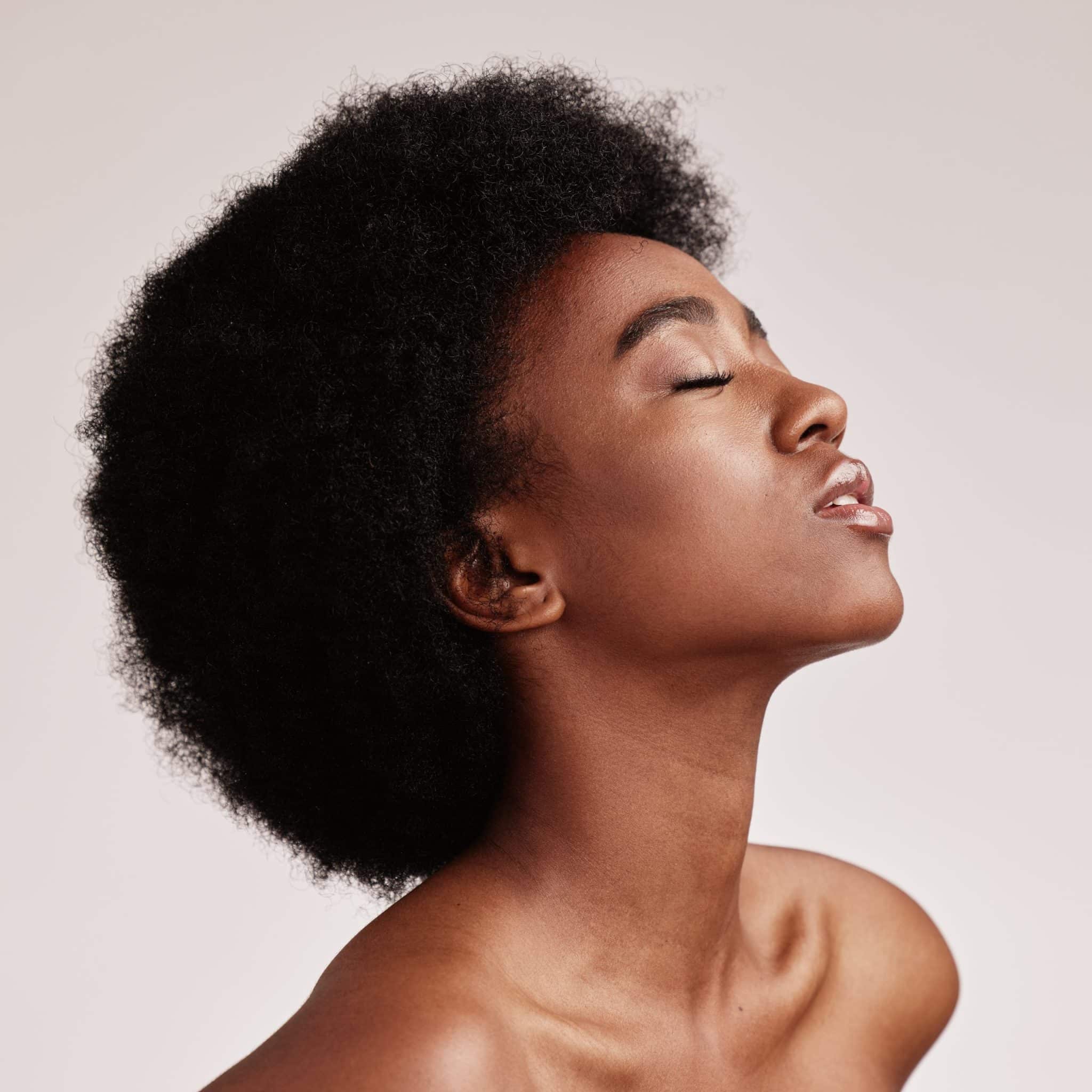 femme afro soin